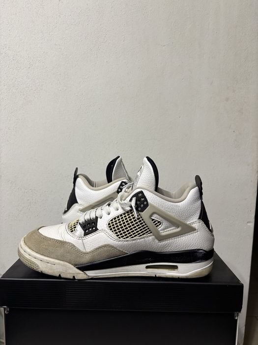 Jordan 4 Military Black (42,5)