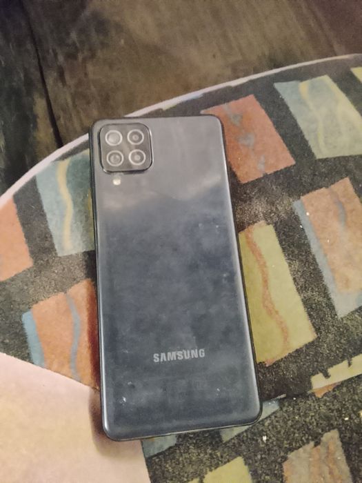 Samsung A22 4G xolati yaxshi hamma joyi radnoy