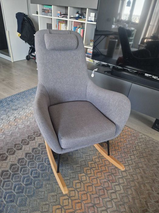 Scaun balansoar tapițat cu tetiera Cenușiu LAURIL