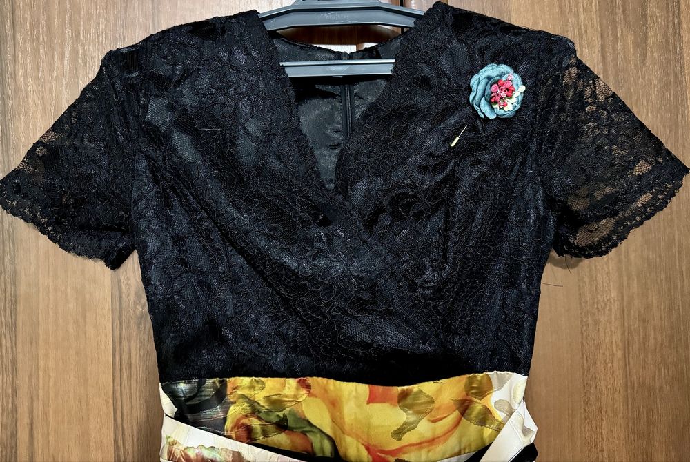 Продам женское платье