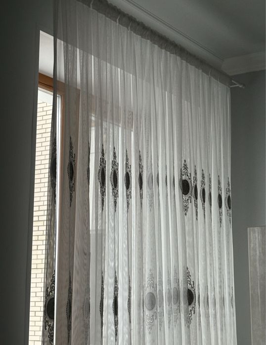 Тюли белые с узорами