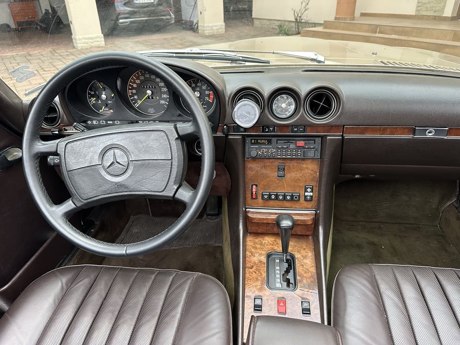 Mercedes-Benz SL560 Cabrio