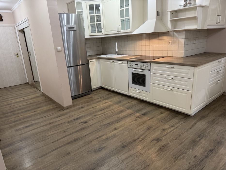 Дава се под наем Тристаен апартамент в София, Гео Милев - 110 кв.м за 1000 € - Снимка #4