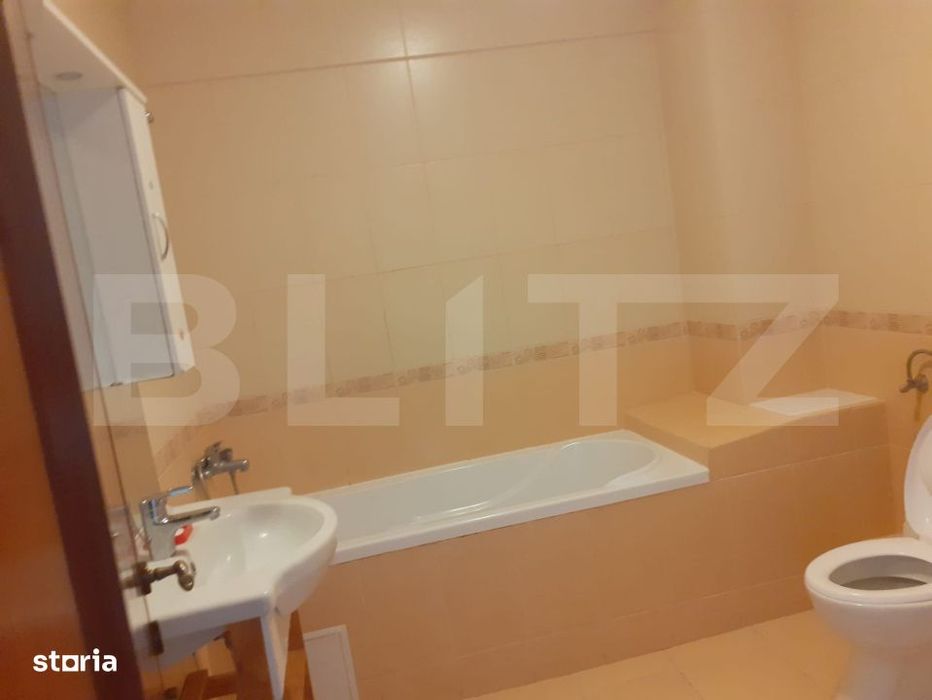Apartament cu 3 camere, 90 mp /spatios, luminos /Parcare/ Europa