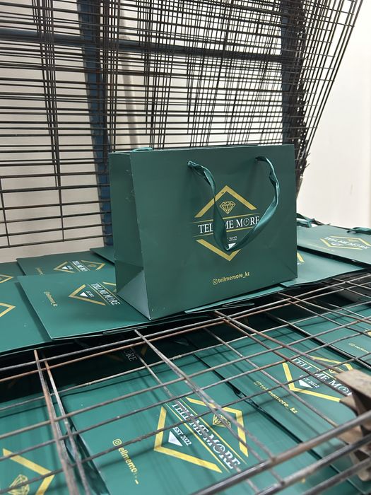 Брендировынные пакеты крафт, картонные, полиэтиленовые