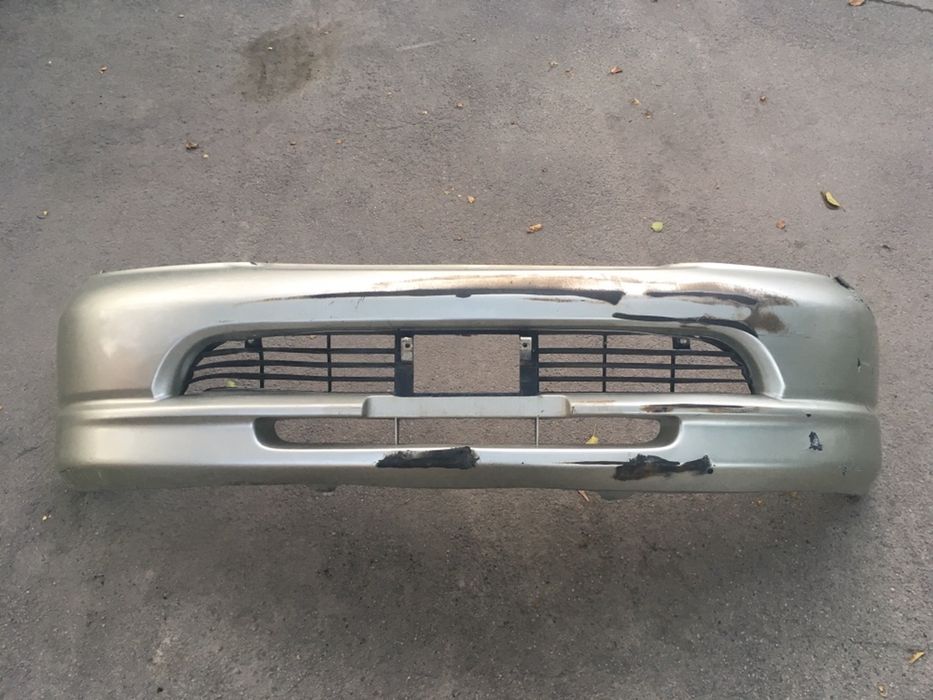 Toyota Granvia бампер