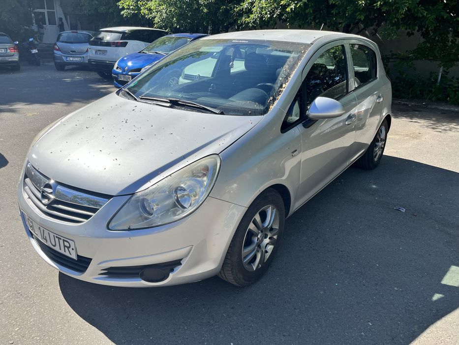 Inchiriez auto Opel Corsa, Diesel ,