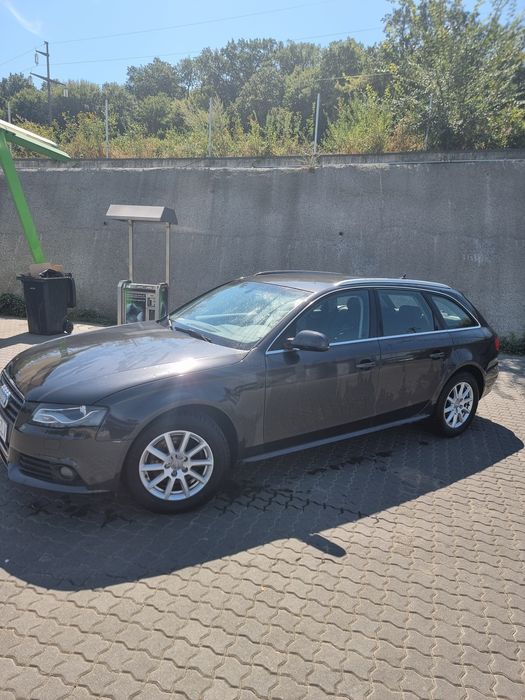 Audi a4 b8 2.0 tdi full an 2009