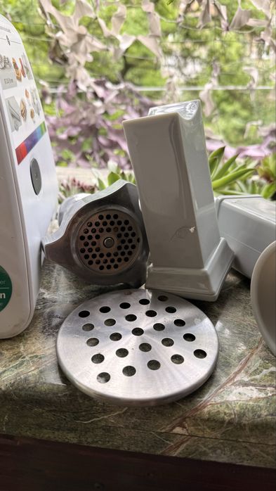 Месомелачка BOSCH  MFW2517W