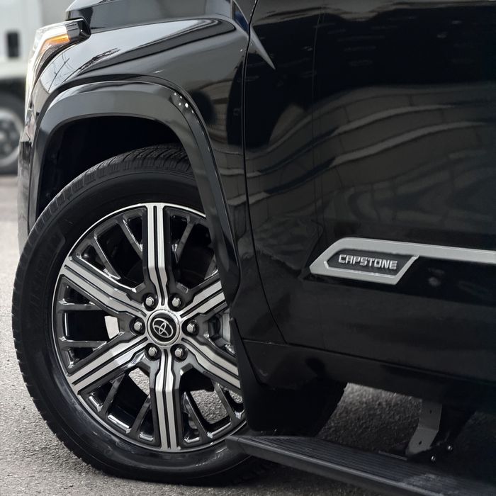 Toyota Sequoia Full kraska toza 26.000 km polni bron bolgan