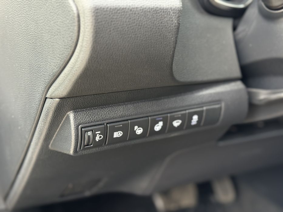 Toyota Corolla Break  2,0 Hybrid 184 CP Team Deutschland 2022 Luna 06