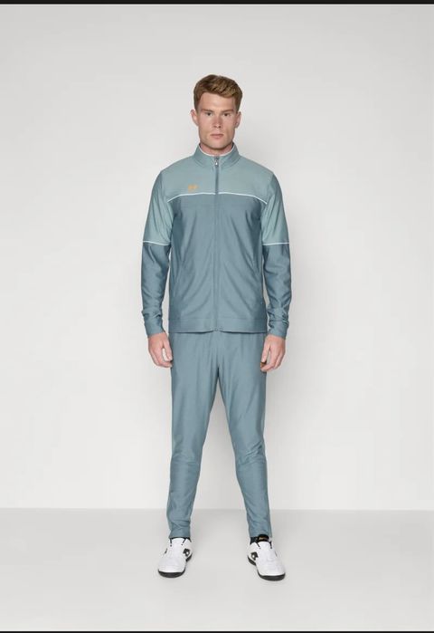 Trening Under Armour nr L originali