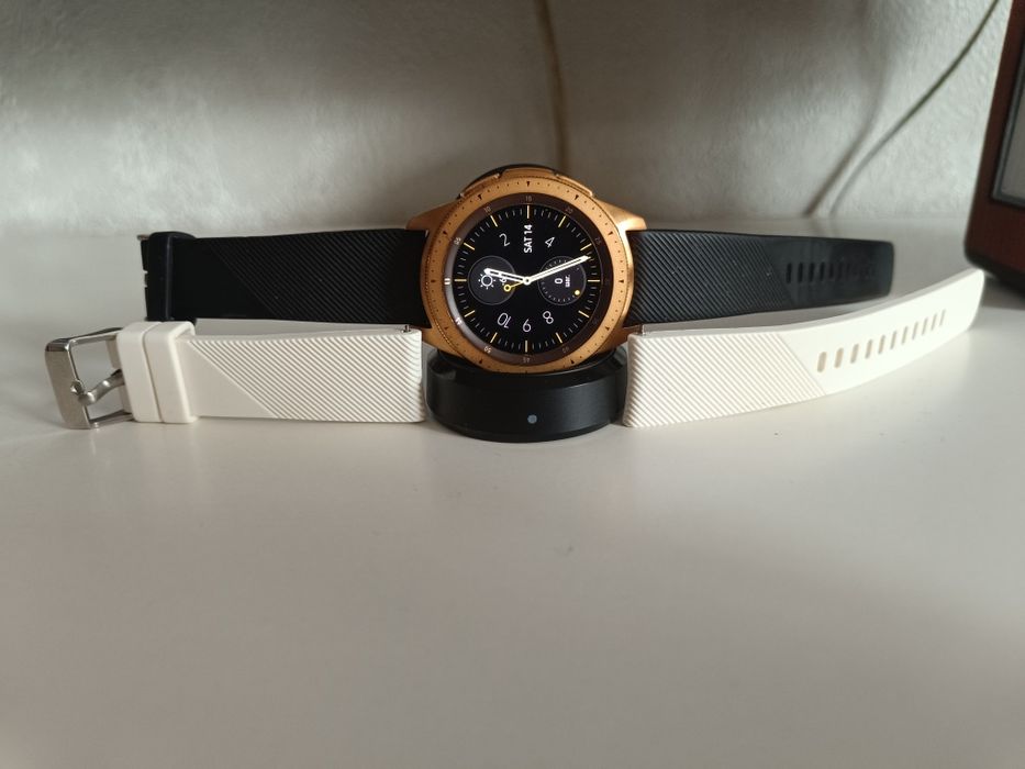 продам смарт часы Samsung Galaxy Watch Обмен