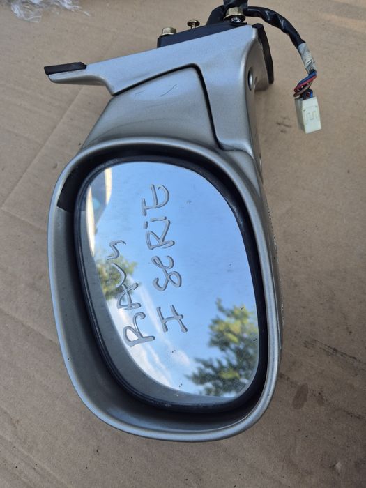 Oglinzi Toyota Rav4 1. 1998-2000 Preț bucata.