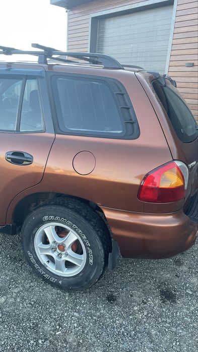 Hyundai santafe короссовер