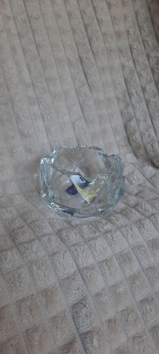 Стъклен пепелник (масивен)