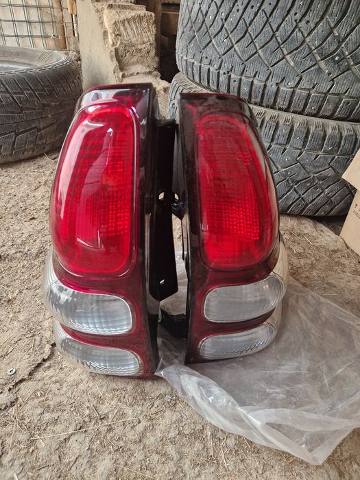 Фары задние на прадо