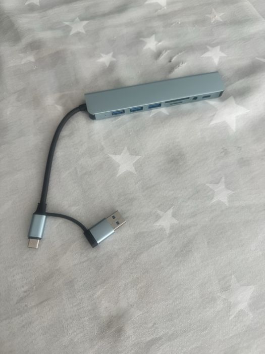 USB hub,3xusb 2, 1xusb C, audio, SD cards