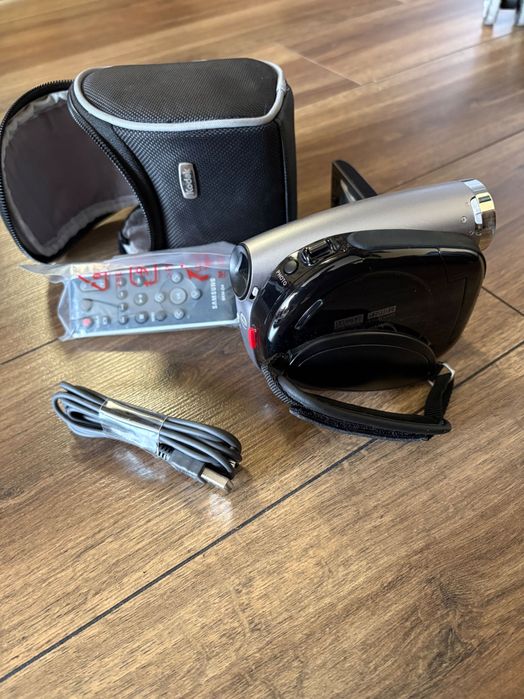 Samsung SC-DX103 или VP-DC171.