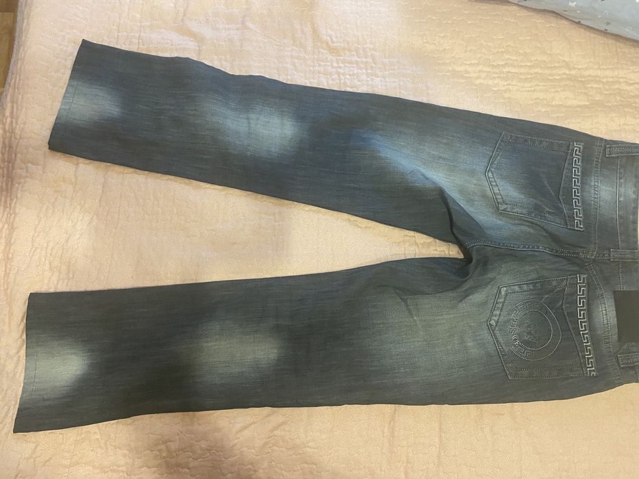 Джинсы мужские