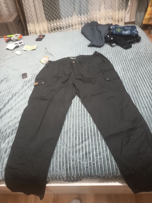 Продавам панталон много хубав