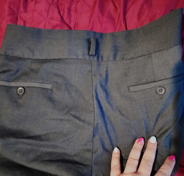 Страхотен панталон на Зара