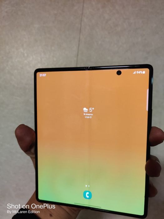 Samsung galaxy fold 2