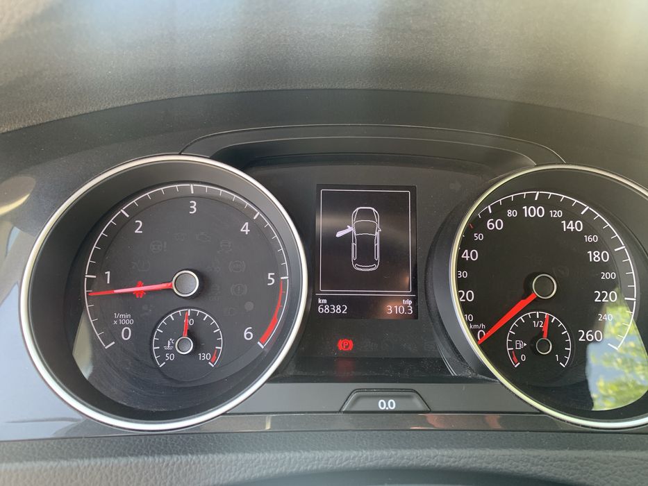 VOLKSWAGEN Golf 2019 — imagine 3