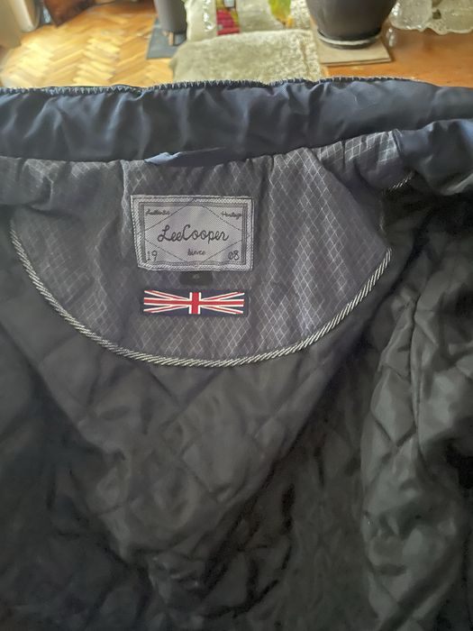 Продавам дамско яке XS малко употребявано