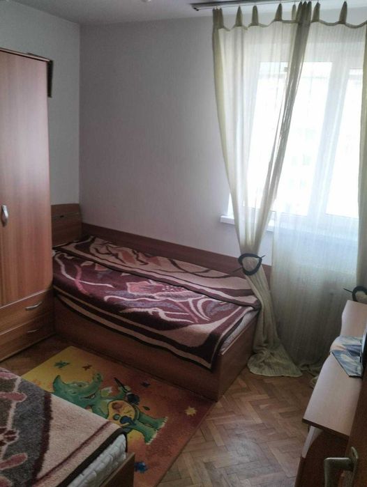 Apartament 3 camere de vânzare – Făgăraș, Str. 13 Decembrie – mobilat și utilat