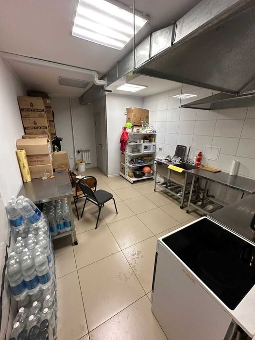 В продаже Магазин Смак Крылова 112