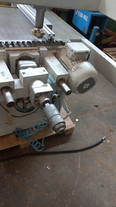 многошпинделна пробивна машина 21 шпиндела-Турция