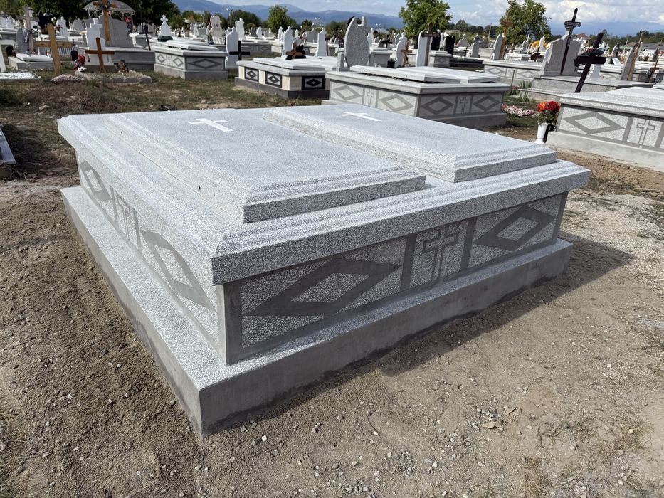 cavouri mozaic cavou cimitir  cruci granit cripte