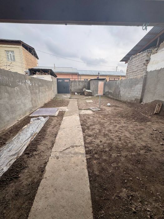 Дом 2 сотки 2 комнаты с вьездом для авто метро Чкалова