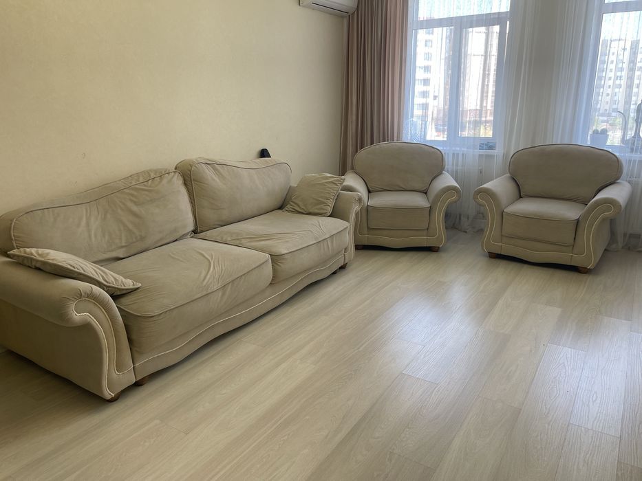 Диван и два кресло