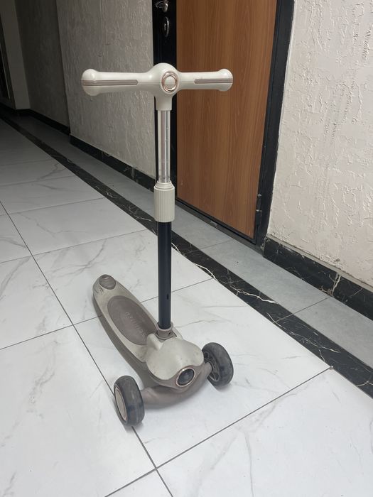 Детский самокат.