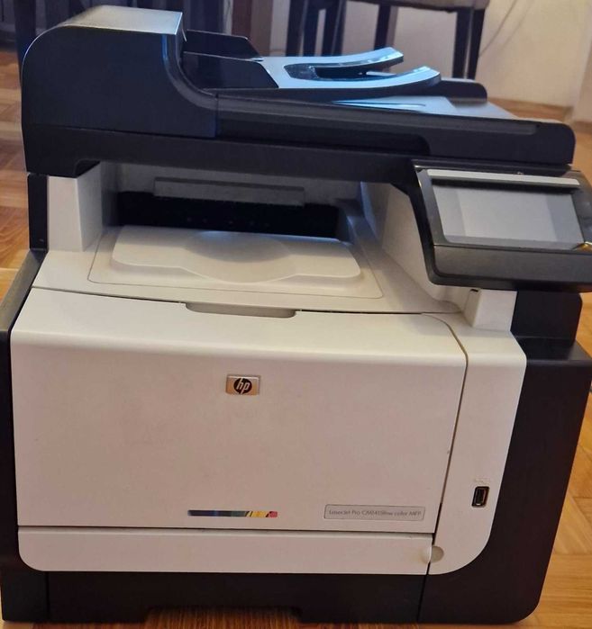 Принтер HP LaserJet Pro Colour