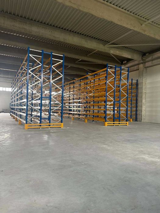 Стелажи за палети 8.50м дължина на редица с 1+2 нива за 27 палетоместа