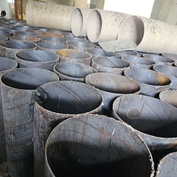 Тунка рулон ичидан чикадиган темир турбалар сотилади катта микдорда