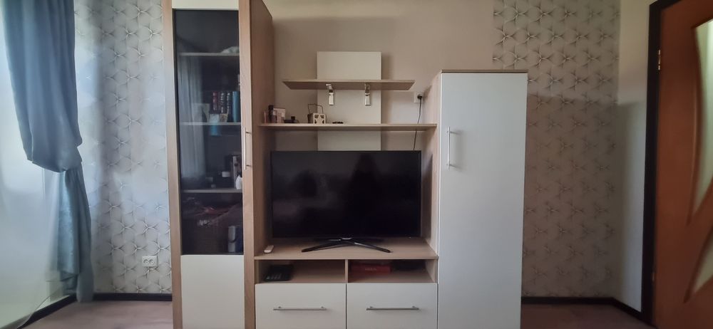 Продам стенку в зал/гостиную
