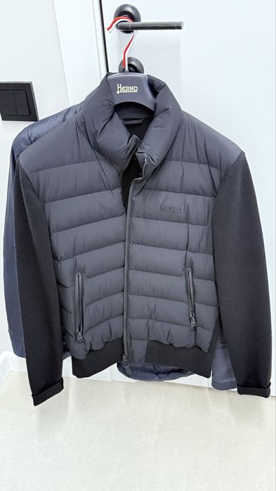 Продам Бомбер куртку  от Mackage оригинал