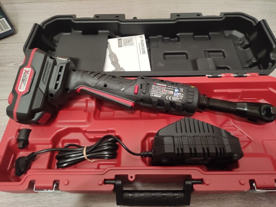 Cheie cu clichet electrica Parkside Performance pe acumulator de 20 V