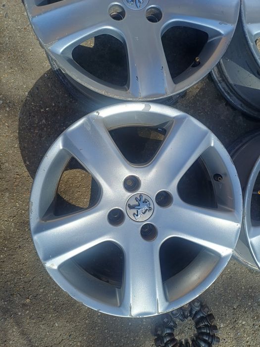 Алуминиеви джанти за пежо и ситроен 16 цола