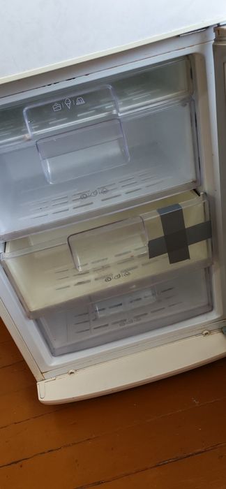 Продаю б/у холодильник