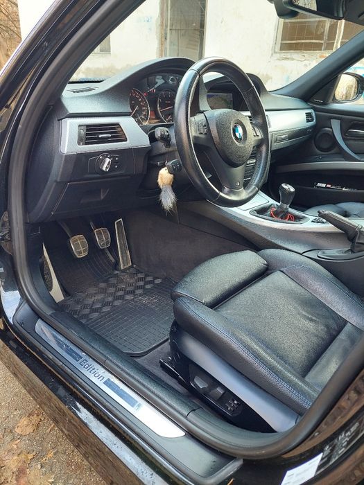 BMW 3 Series 2011 — imagine 3