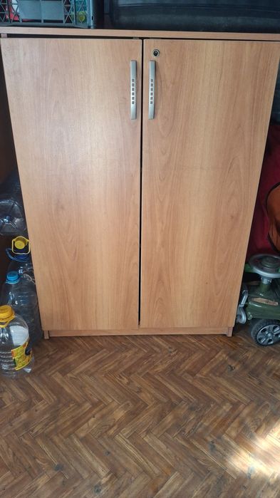 Тумбочки б/у разного размера