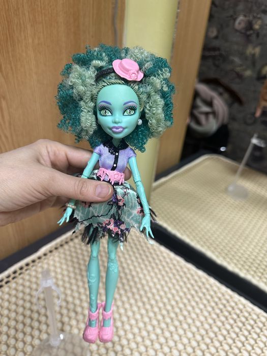 Продам куклу монстр хай!