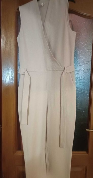 Vând salopeta eleganta