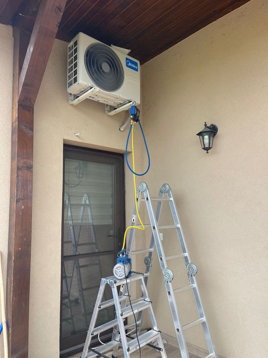 Montaj / igienizare aer conditionat