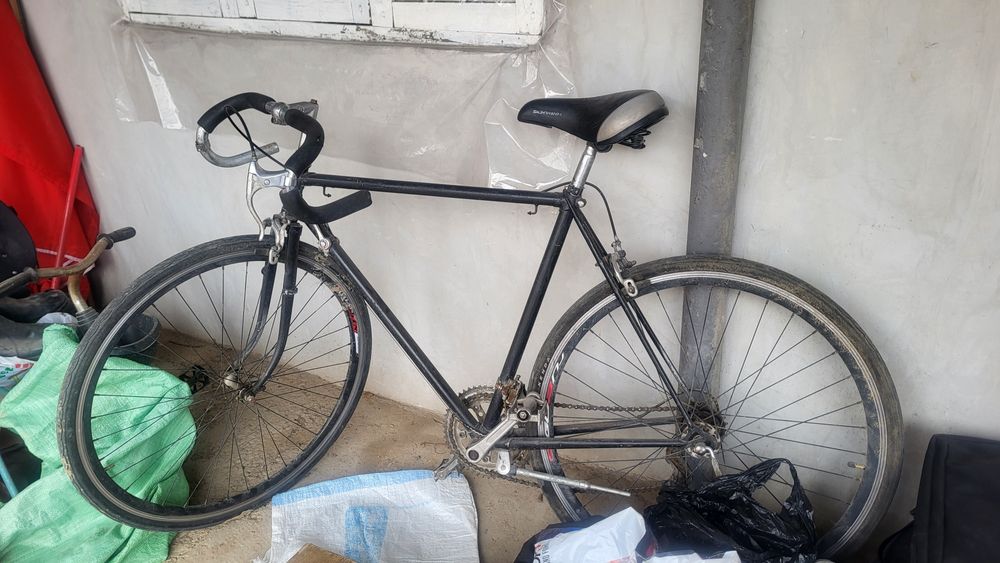 Velosiped srochni sotiladi